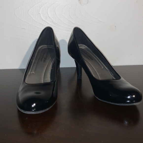 Black 3 inch 👠 heels